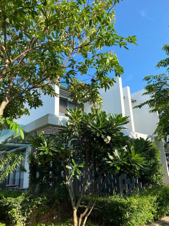 Villa Bien - Oceanami Resort Long Hai Exterior photo